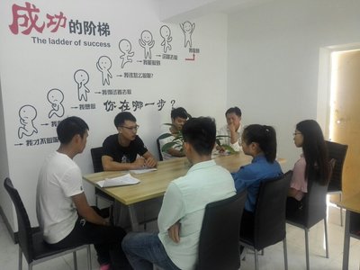 貴州金啟航教育信息咨詢 引領(lǐng)學(xué)習(xí)新航向